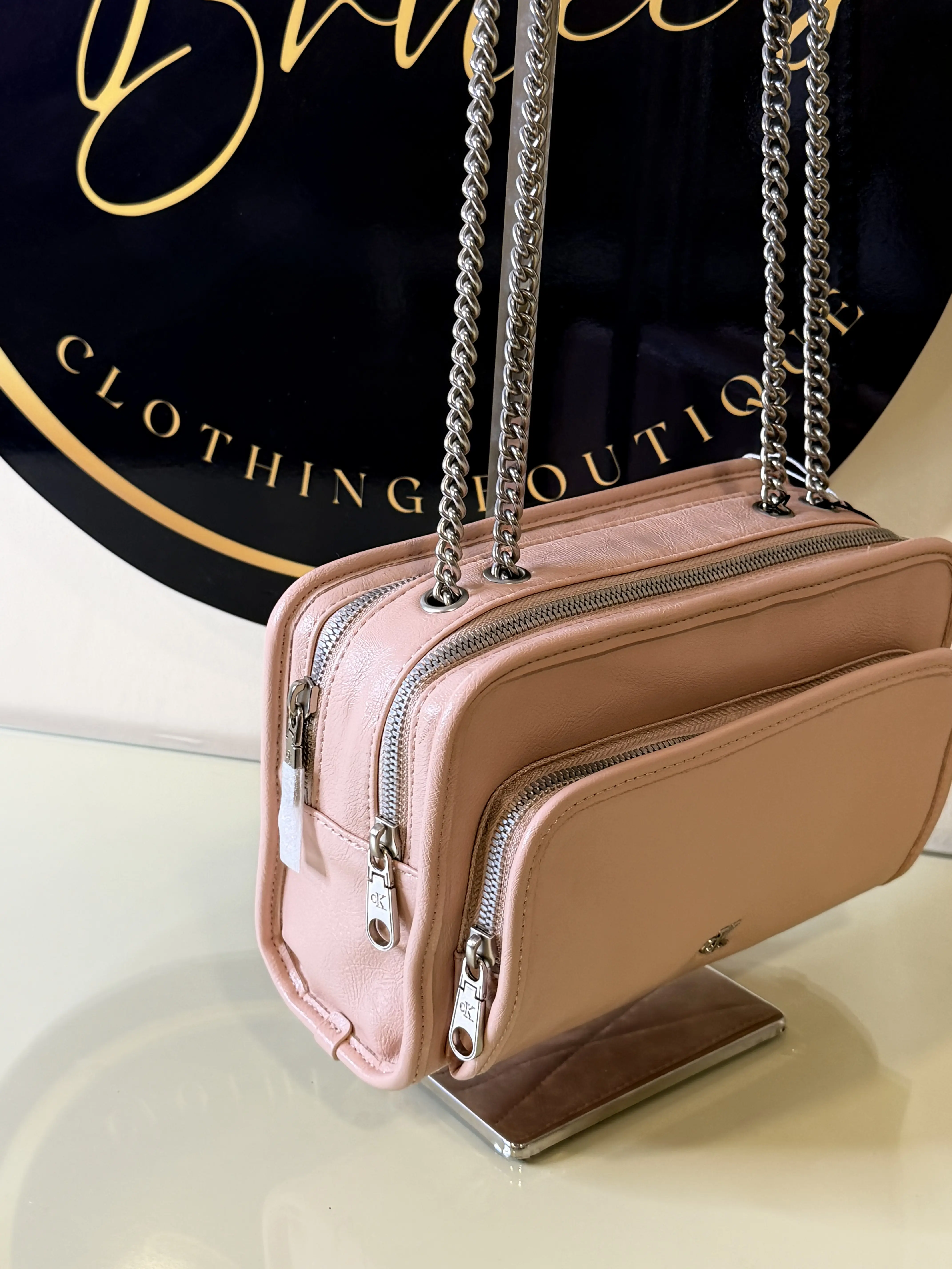 Utility Chain Camera Bag